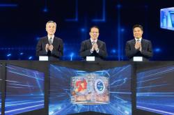 龚正盛秋平王晓真共同启动2025国际消费季暨第六届上海“五五购物节”