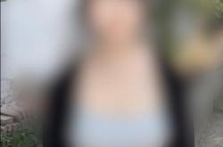 山东女业主发视频求交房陷“擦边”争议，丈夫：不觉得妻子着装有问题，出镜是无奈之举